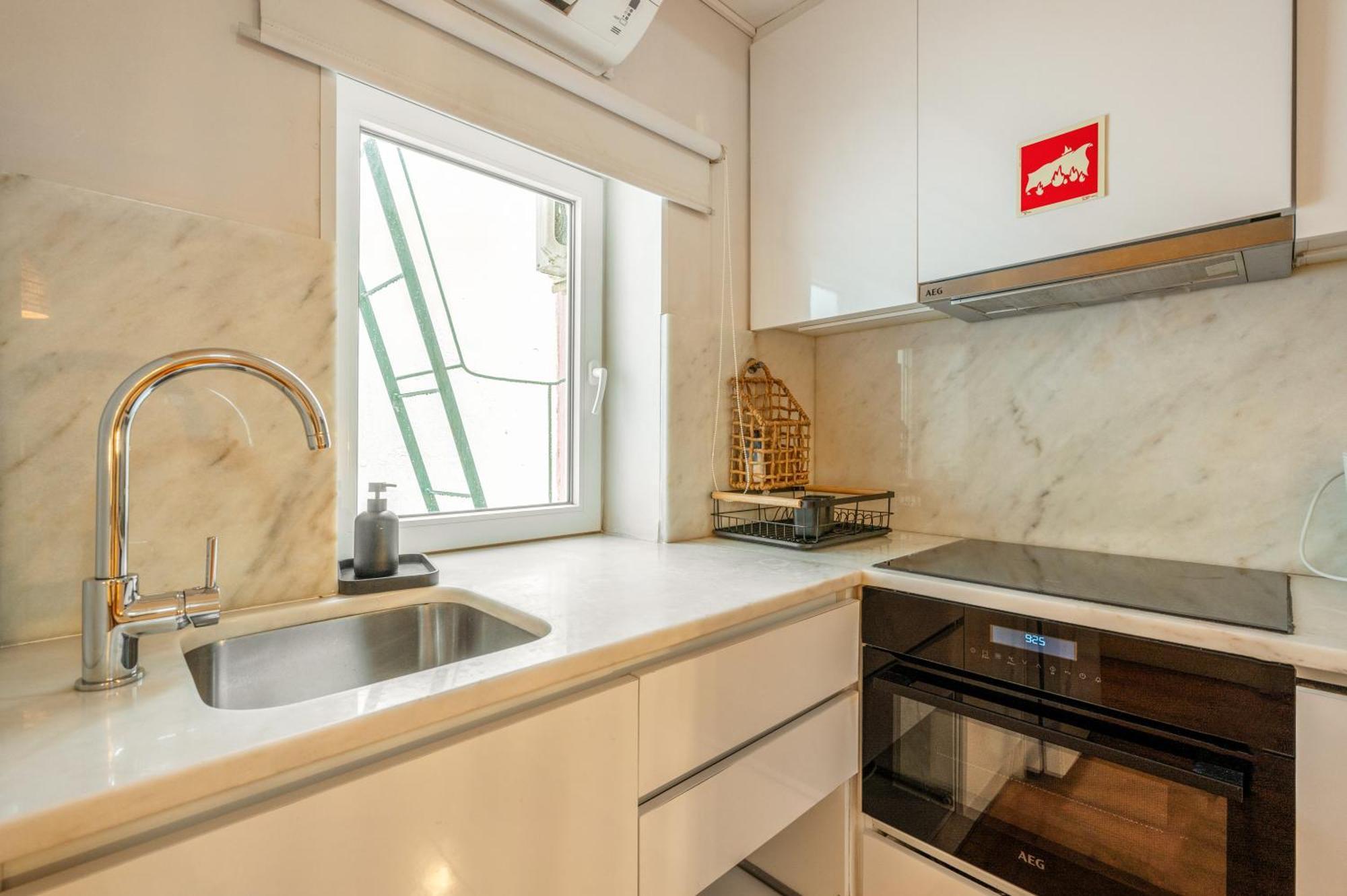 Bmyguest - Lisbon Inner Bairro Alto Экстерьер фото