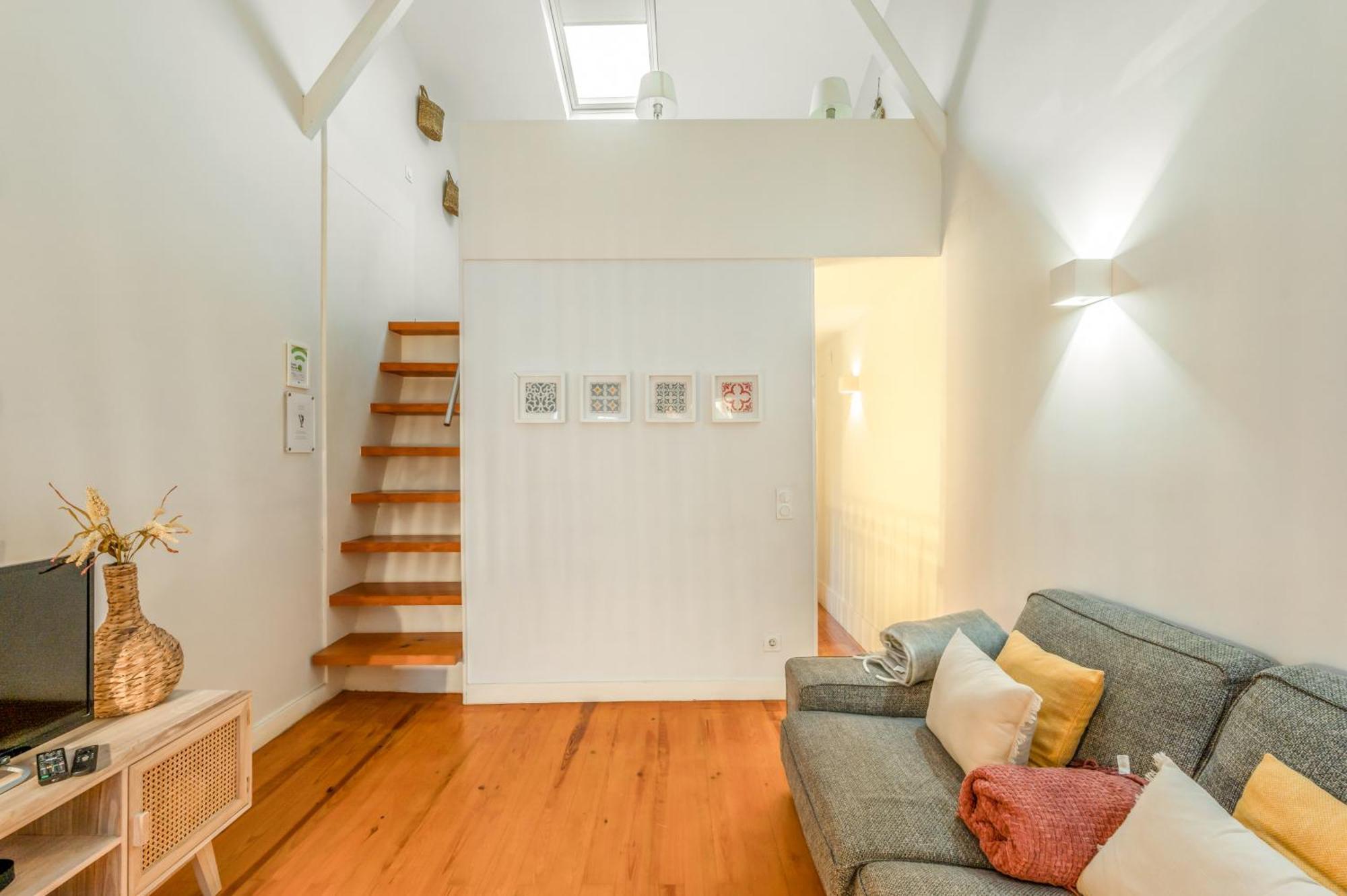 Bmyguest - Lisbon Inner Bairro Alto Экстерьер фото